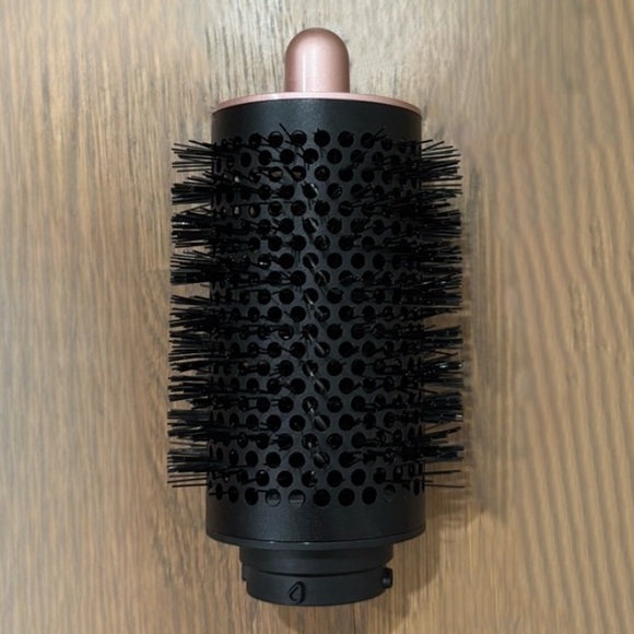 Dyson Airwrap LARGE Round Volumizing Brush Attachmt in Rose Gold/Black - Picture 6 of 6